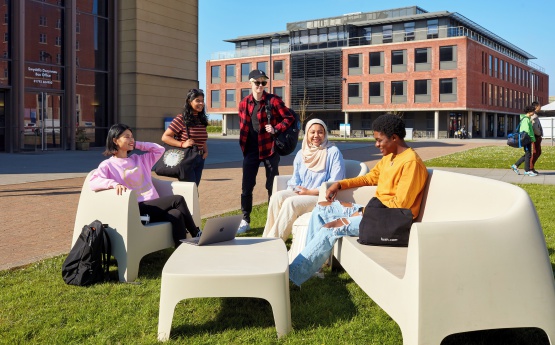 CYNRYCHIOLWYR MYFYRWYR